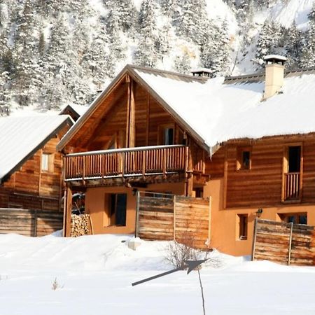 Le Gouroun Hameau Des Chazals Nevache Hautes Alpes Exteriör bild