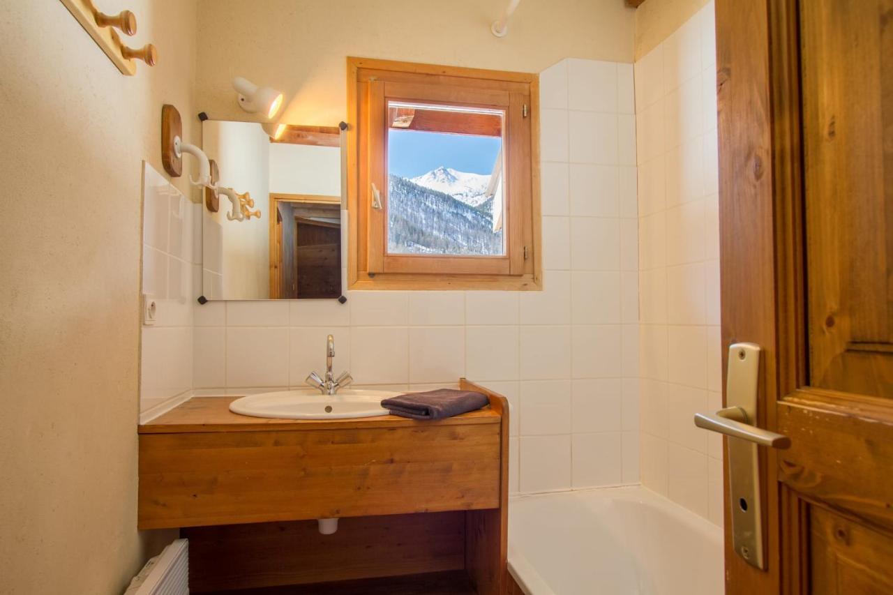 Le Gouroun Hameau Des Chazals Nevache Hautes Alpes Exteriör bild