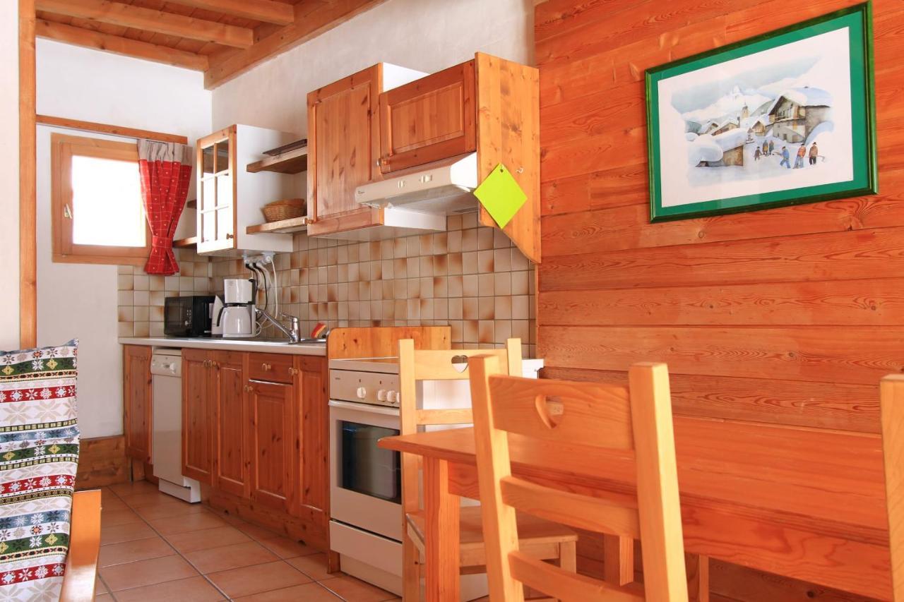 Le Gouroun Hameau Des Chazals Nevache Hautes Alpes Exteriör bild